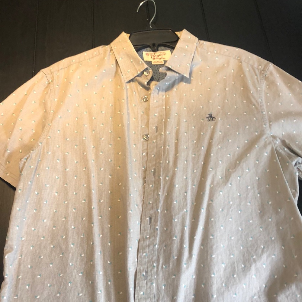 Beautiful men’s short sleeve shirt